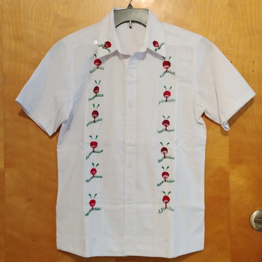 Handmade Linen guayabera shirt for men or women size L have